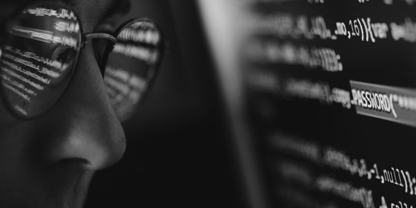 Delitos Informáticos Carcaixent · Delitos de Confidencialidad / Privacidad